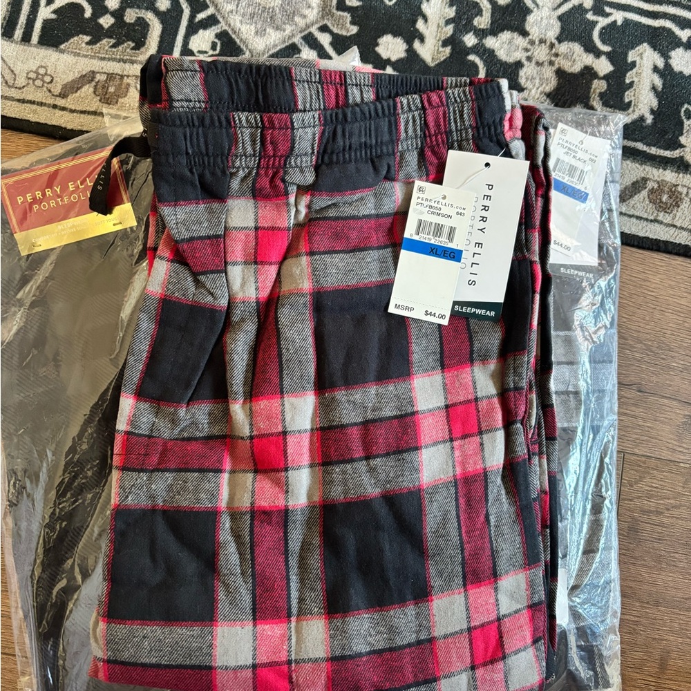 Perry Ellis Red and Black Checkered Pajama Pants (color Crimson)